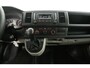 Volkswagen Transporter 2.0 TDI L2H1 | 150PK | Aut. | Airco | Cruise | 3 Zits | Trekhaak | Parkeersens. | Stoelverw.