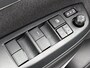 Toyota Yaris 1.5 Hybrid Dynamic Comfort Pack | BTW Voertuig | Stoel+stuurverwarming | Dodehoek detectie | Parkeersensoren voor+achter | Draadloze telefoonlader | Apple CarPlay/Android auto | Cruise Control Adaptive |