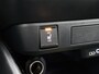 Toyota Yaris 1.5 Hybrid Dynamic Comfort Pack | BTW Voertuig | Stoel+stuurverwarming | Dodehoek detectie | Parkeersensoren voor+achter | Draadloze telefoonlader | Apple CarPlay/Android auto | Cruise Control Adaptive |