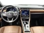 Lexus LBX Relax 2WD Premium uitgevoerd