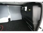 Opel Vivaro-e L2H1 75 kWh | Snelladen | SOH 90% | Airco | Cruise | 3 Zits | Carplay | Navi | Parkeersens.