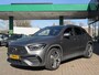 Mercedes-Benz GLA AMG 35 4MATIC AUTOMAAT| PANORAMADAK |NAVIGATIE | CAMERA | HEAD-UP DISPLAY |BURMEISTER AUDIO |DODE HOEK | ELECT STOELEN |CRUISECONTROL |PARKEERSENSOREN