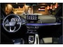 Audi Q5 55 TFSI e 3xS-Line edition Competition RS Seats Nappa leder, Pano, Head-Up, Camera, Keyless, Top View, Virtual Cockpit, Black optic/ Ambiente+/ Park/ Stad/ Hulp/ Interieur/ Opberg pakket, Zonne Rollo's, MMI Navigatie+, Trekhaak, Lmv