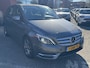 Mercedes-Benz B-klasse 180 Ambition // DEALER ONDERHOUDEN!! // LEDEREN BEKLEDING // NAVI // CRUISE // PDC // TREKHAAK // CLIMA // BI-XENON //