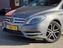 Mercedes-Benz B-klasse 180 Ambition // DEALER ONDERHOUDEN!! // LEDEREN BEKLEDING // NAVI // CRUISE // PDC // TREKHAAK // CLIMA // BI-XENON //