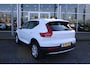 Volvo XC40 T2 Automaat Momentum | Org. NL auto | Lichtmetalen velgen |  Lage KM stand | Apple carplay/ Android auto |