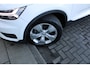 Volvo XC40 T2 Automaat Momentum | Org. NL auto | Lichtmetalen velgen |  Lage KM stand | Apple carplay/ Android auto |