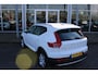 Volvo XC40 T2 Automaat Momentum | Org. NL auto | Lichtmetalen velgen |  Lage KM stand | Apple carplay/ Android auto |