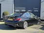 BMW 3-Serie 320i High Executive | Panoramadak | Camera | Lederen Bekleding | Stoelverwarming | Sportstoelen |