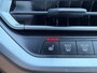 BMW 3-Serie 320i High Executive | Panoramadak | Camera | Lederen Bekleding | Stoelverwarming | Sportstoelen |