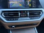 BMW 3-Serie 320i High Executive | Panoramadak | Camera | Lederen Bekleding | Stoelverwarming | Sportstoelen |