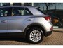 Volkswagen T-Roc 1.0 TSI Life 110pk I Trekhaak | ACC | Navi I LED I Cruise I Carplay I Virtual | 1e eigenaar