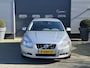 Volvo V70 1.6 T4 R-Edition | Navigatie | Lederen Bekleding | Xenon | Lichtmetalen Velgen | Parkeersensoren |