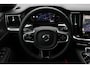 Volvo V60 T6 Plug-in hybrid AWD Ultra Dark | Panoramadak | Verwarmbare voorstoelen, achterbank en stuurwiel | Head-up display | 360 graden camera | Premium audio by Harman Kardon | Adaptieve cruise control |