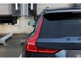 Volvo V60 T6 Plug-in hybrid AWD Ultra Dark | Panoramadak | Verwarmbare voorstoelen, achterbank en stuurwiel | Head-up display | 360 graden camera | Premium audio by Harman Kardon | Adaptieve cruise control |