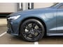 Volvo V60 T6 Plug-in hybrid AWD Ultra Dark | Panoramadak | Verwarmbare voorstoelen, achterbank en stuurwiel | Head-up display | 360 graden camera | Premium audio by Harman Kardon | Adaptieve cruise control |