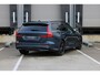 Volvo V60 T6 Plug-in hybrid AWD Ultra Dark | Panoramadak | Verwarmbare voorstoelen, achterbank en stuurwiel | Head-up display | 360 graden camera | Premium audio by Harman Kardon | Adaptieve cruise control |