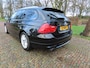 BMW 3-Serie Touring 318i Corporate Lease Luxury Line Ecc Cruisecontrol Navigatie Leer xenon 6 Bak Isofix Lm Velgen