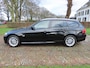 BMW 3-Serie Touring 318i Corporate Lease Luxury Line Ecc Cruisecontrol Navigatie Leer xenon 6 Bak Isofix Lm Velgen