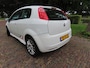 Fiat Punto Grande 1.4 NeroBianco Airco Cruiseontrol Lm Velgen***Apk t/m 30-9-2026***