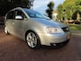 Volkswagen Touran 1.6-16V FSI Highline Ecc Cruisecontrol 6 Bak Lm Velgen Verlaagd Eyecatcher***Apk t/m 21-1-2027***