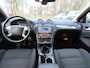 Ford Mondeo 2.0-16V Limited Climatecontrol Cruisecontrol Navigatie Pdc Lm Velgen
