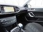 Peugeot 308 SW 1.6 BlueHDI Blue Lease Executive Pack Panoramadak Achteruitrijcamera Navigatie Ecc Cruisecontrol Pdc Lm Velgen Trekhaak Apk t/m 27-11-2026