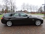 BMW 5-Serie Touring 520d High Executive Leer Keyless Led BI Xenon Stoelverwarming Pdc Navigatie Bleutooth Cruisecontrol Climatecontrol Lm Velgen