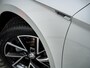 Skoda Superb Combi 1.5 TSI ACT Limited Sportline | Trekhaak | 1e Eigenaar | BTW | Adaptieve Cruise Control | Virtual Cockpit | Stoelverwarming | Stuurwiel Verwarmd | elektrische Sportstoel | Diamant Sticksels | Stoelverwarming Achter | Alcantara |