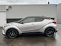 Toyota C-HR 1.8 Hybrid First Edition Automaat Zeer mooie in Nederland geleverde C-HR incl: Trekhaak, LM velgen, JBL, Cruise Control, Climate control, Dodehoek detectie, Full Map Navigatie