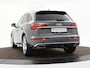 Audi Q5 55 TFSIe 367pk S-tronic S edition · Camera · Luchtvering · Wegklapbare Trekhaak · Elek. Voorstoelen · Cruise Control · 18'' Inch · Apple/Android Car Play ·