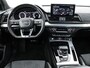 Audi Q5 55 TFSIe 367pk S-tronic S edition · Camera · Luchtvering · Wegklapbare Trekhaak · Elek. Voorstoelen · Cruise Control · 18'' Inch · Apple/Android Car Play ·