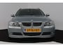 BMW 3-Serie Touring 330xi High Executive (PANORAMADAK, TREKHAAK, PARKEERSENSOREN, AUTOMAAT)