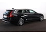 Volvo V60 T6 Recharge AWD Core Bright - IntelliSafe Assist & Surround - 360º Camera - Harman/Kardon audio - Adaptieve LED koplampen - Verwarmde voorstoelen, stuur & achterbank - Parkeersensoren voor & achter - Extra getint glas - 18' LMV