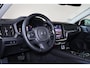 Volvo V60 T6 Recharge AWD Core Bright - IntelliSafe Assist & Surround - 360º Camera - Harman/Kardon audio - Adaptieve LED koplampen - Verwarmde voorstoelen, stuur & achterbank - Parkeersensoren voor & achter - Extra getint glas - 18' LMV