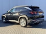 Hyundai Tucson 1.6 T-GDI MHEV Comfort / Trekhaak 1650 KG / Stoelverwarming / Navigatie / Achteruitrijcamera / Parkeersensoren Voor + Achter / NL Auto / Fabrieksgarantie 3-2027 /