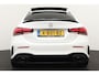 Mercedes-Benz A-klasse 2.0 220 A35-Pack AMG 4MATIC Pan-dak Camera Burmester