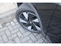 Volvo C40 Single Motor Plus 69 kWh | Camera | Draadloze telefoonlader | Extra getint glas | All-Season banden