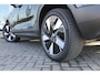 Volvo C40 Single Motor Plus 69 kWh | Camera | Draadloze telefoonlader | Extra getint glas | All-Season banden