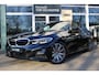 BMW 3-Serie 320i High Executive Edition | M Sport Pakket | Adaptieve Cruise | Stoel en Stuurverwarming | PDC voor en achter | Harman Kardon