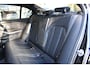 BMW 3-Serie 320i High Executive Edition | M Sport Pakket | Adaptieve Cruise | Stoel en Stuurverwarming | PDC voor en achter | Harman Kardon