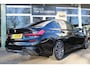 BMW 3-Serie 320i High Executive Edition | M Sport Pakket | Adaptieve Cruise | Stoel en Stuurverwarming | PDC voor en achter | Harman Kardon