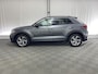 Volkswagen T-Roc 1.5 TSI R-Line Edition Automaat | Apple carplay | Trekhaak | ErgoActiv stoel | Camera | Parkeerhulp