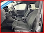 Volkswagen T-Roc 1.5 TSI R-Line Edition Automaat | Apple carplay | Trekhaak | ErgoActiv stoel | Camera | Parkeerhulp