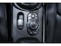 MINI Clubman Mini 2.0 Cooper D Business Edition 1e eigen. NAP lederen bekleding DAB-ontvangst aplle-carplay Panodak sportstoelen stoelverwarming comfort-pack verwarmde-voorruit key-less entry and startled-verlichting bleutooth cruise-controle climate-controle 17"-lmv