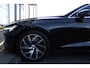 Volvo V60 T5 Automaat Momentum | Trekhaak | Parkeer sensoren | Leder stoelen | Bluetooth | Lichtmetaal |