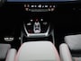 Audi Q4 e-tron 45 quattro S Edition 82 kWh l Adaptive cruise control l Head-up display l Stoelverwarming l Elektrisch bedienbare bestuurdersstoel met geheugen l SONOS Premium l Navigatie l Glazen panoramadak l Trekhaak l Character sound l