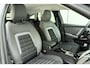 Citroën C4 1.2 Hybrid 145pk Collection Verwarmde Voorruit l Stoelverwarming l Full-LED l TomTom Navigatie l Wireless Apple Carplay & Android Auto l Camera l Parkeersensoren l Lichtmetalen Velgen l Climate Control l Adaptive Cruise Control