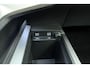 Peugeot 5008 1.6 Plug-in Hybrid 195 GT Exclusive 7-Zits l Alcantara Interieur l Elektrische Verstelbare stoelen l Verwarmde stoelen Voor + Achter l Schuif-Kantel Dak l 360 Camera l Matrix-LED l Elektrische Kofferbak l TomTom Navigatie l Wireless Apple Carplay & Android Auto l Lichtmetalen Velgen l