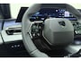 Peugeot 5008 1.6 Plug-in Hybrid 195 GT Exclusive 7-Zits l Alcantara Interieur l Elektrische Verstelbare stoelen l Verwarmde stoelen Voor + Achter l Schuif-Kantel Dak l 360 Camera l Matrix-LED l Elektrische Kofferbak l TomTom Navigatie l Wireless Apple Carplay & Android Auto l Lichtmetalen Velgen l